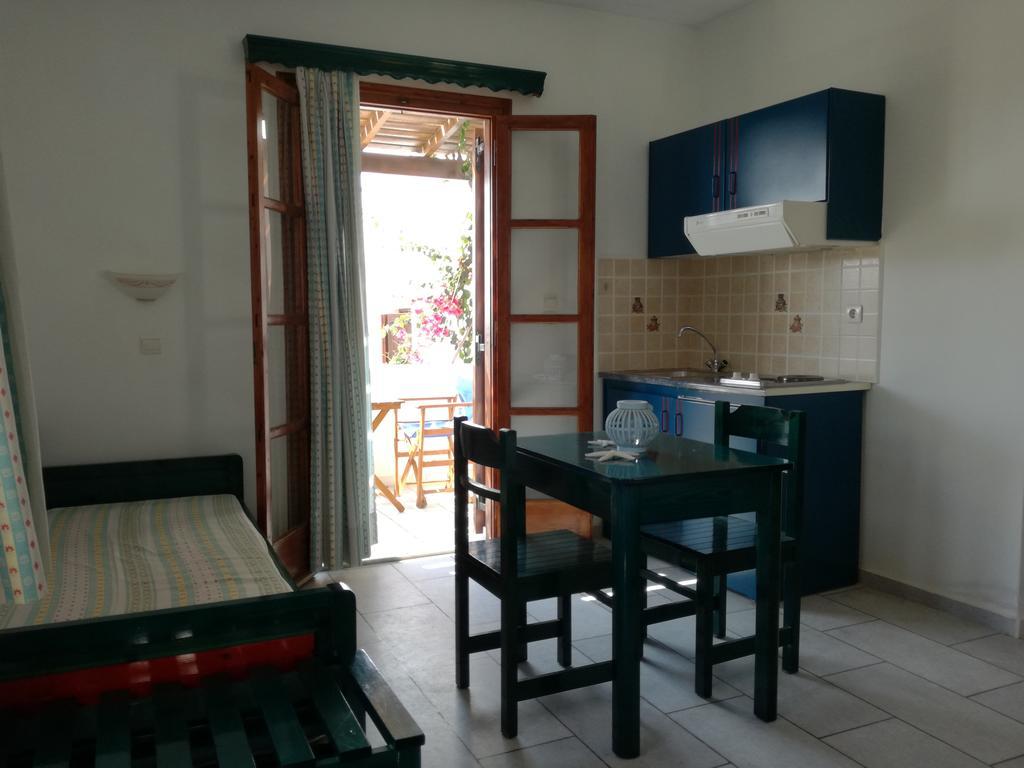 Dina'S Diamond Apartman Ájosz Prokópiosz Kültér fotó